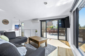 Coastal Escape on Highlander